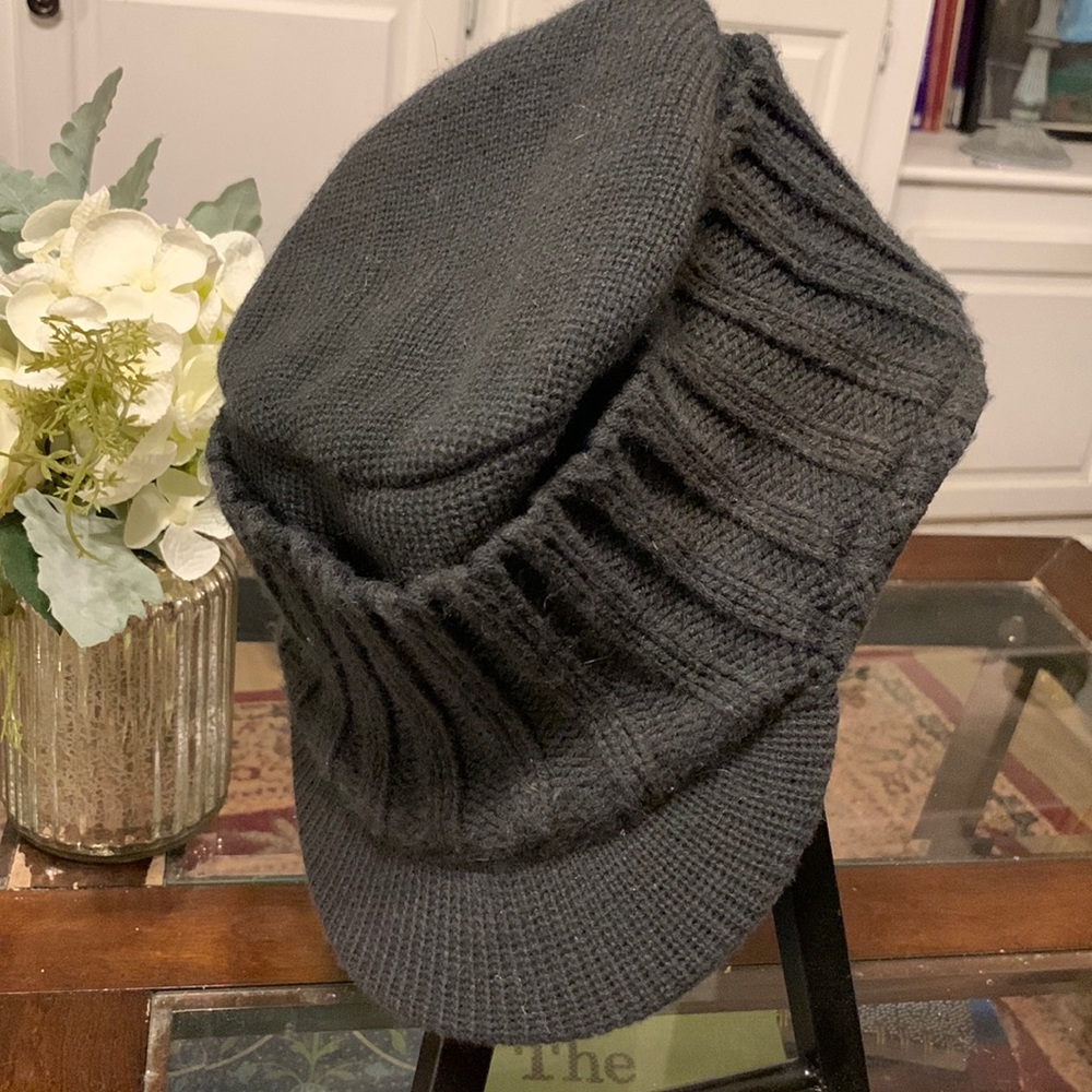 American Eagle Black Knit Hat